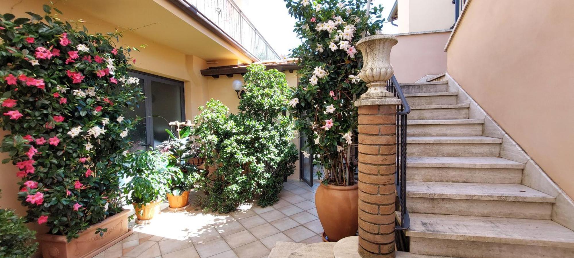 Bellavista Versilia Bed & Breakfast Pietrasanta Exterior photo